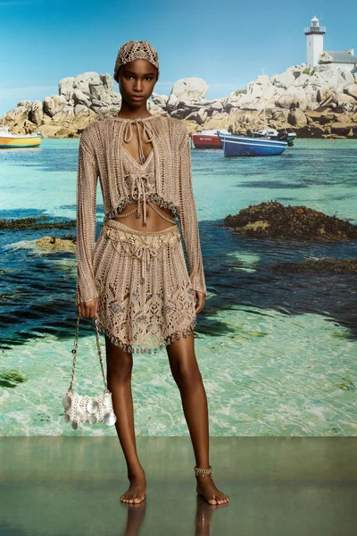 Look 27